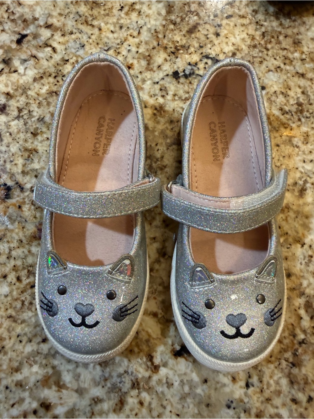 Harper Canyon Sparkle Silver Cat Mary Jane Shoes